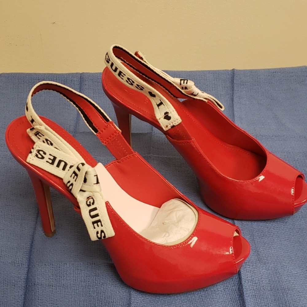 GUESS Red footwear. Open toe beautiful red shoes.